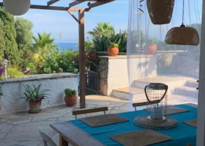 Terraza Con Encanto A Un Paso De La Playa